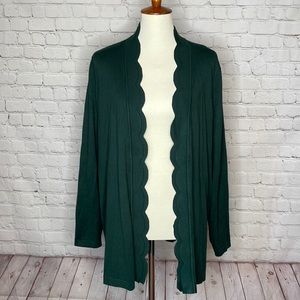 Roz & Ali Woman scalloped trim cardigan forest green 2X